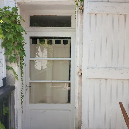 בית נופש Maison Charlotte Montcuq